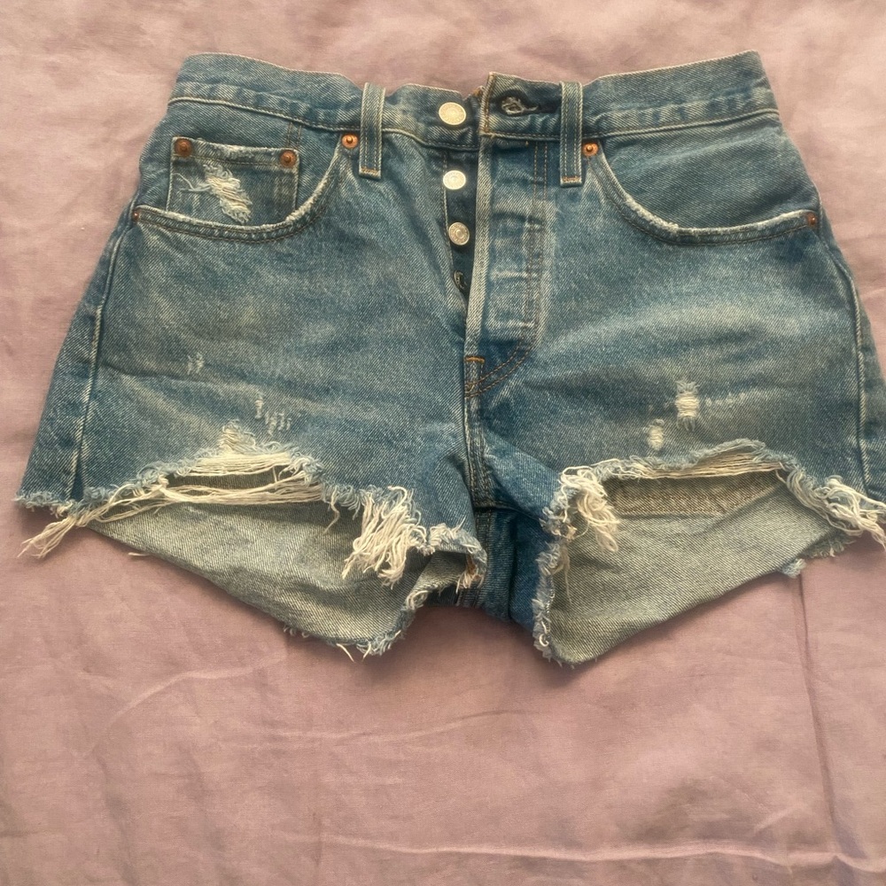 Levi’s Distressed Denim Women's Shorts